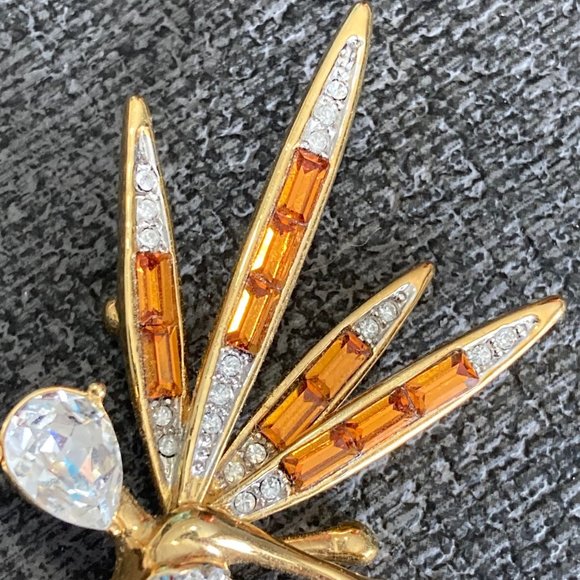 Signed Butler brooch - Picture 2 of 4